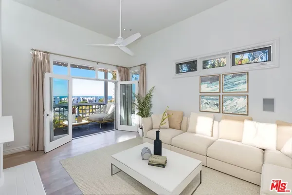 $8,000 | 3019 3rd Street, Unit 404, Santa Monica, CA 90405
