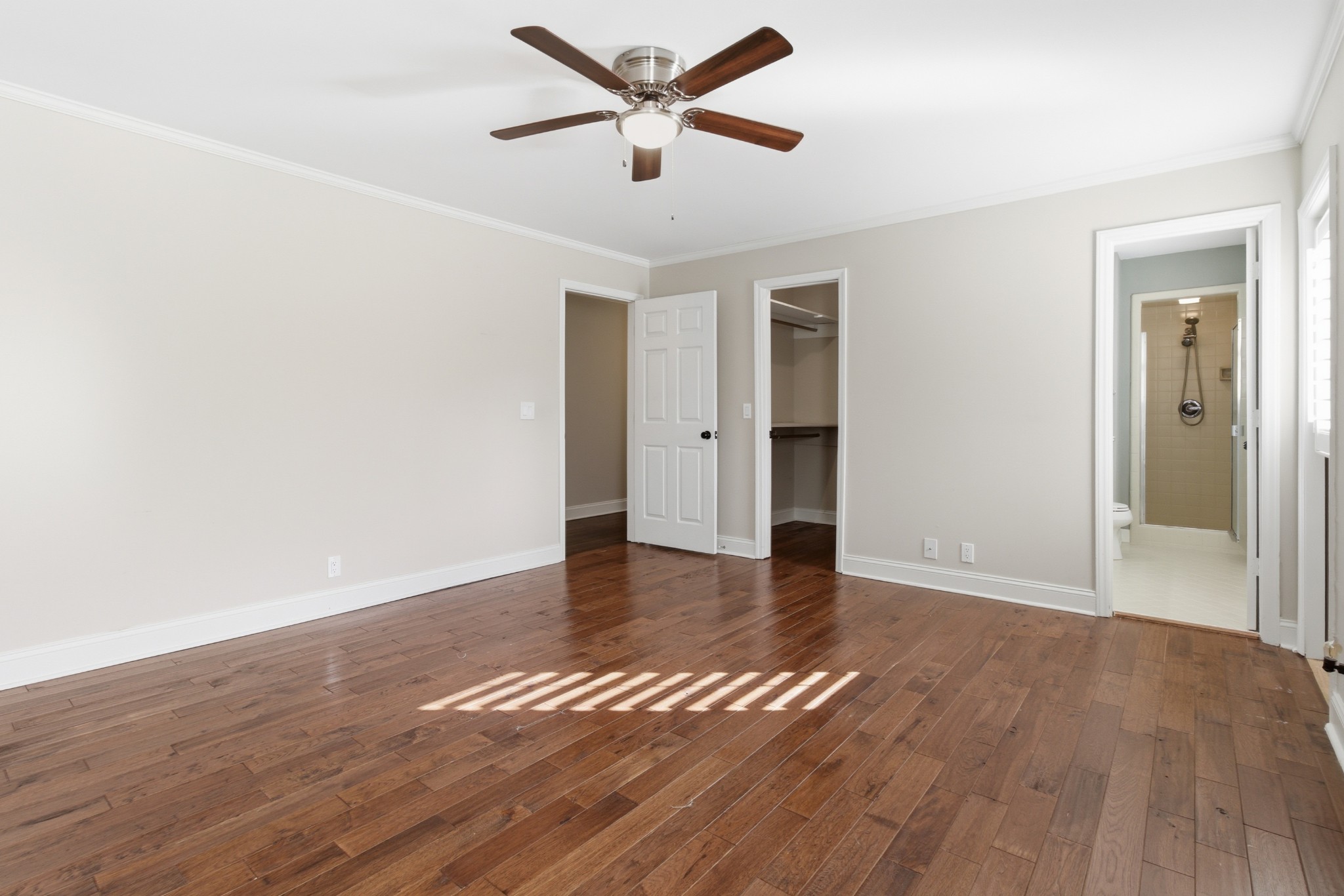 707 Banner Drive Murfreesboro, TN 37129 - Photo 12 of 46 an empty room with wooden floor and a ceiling fan