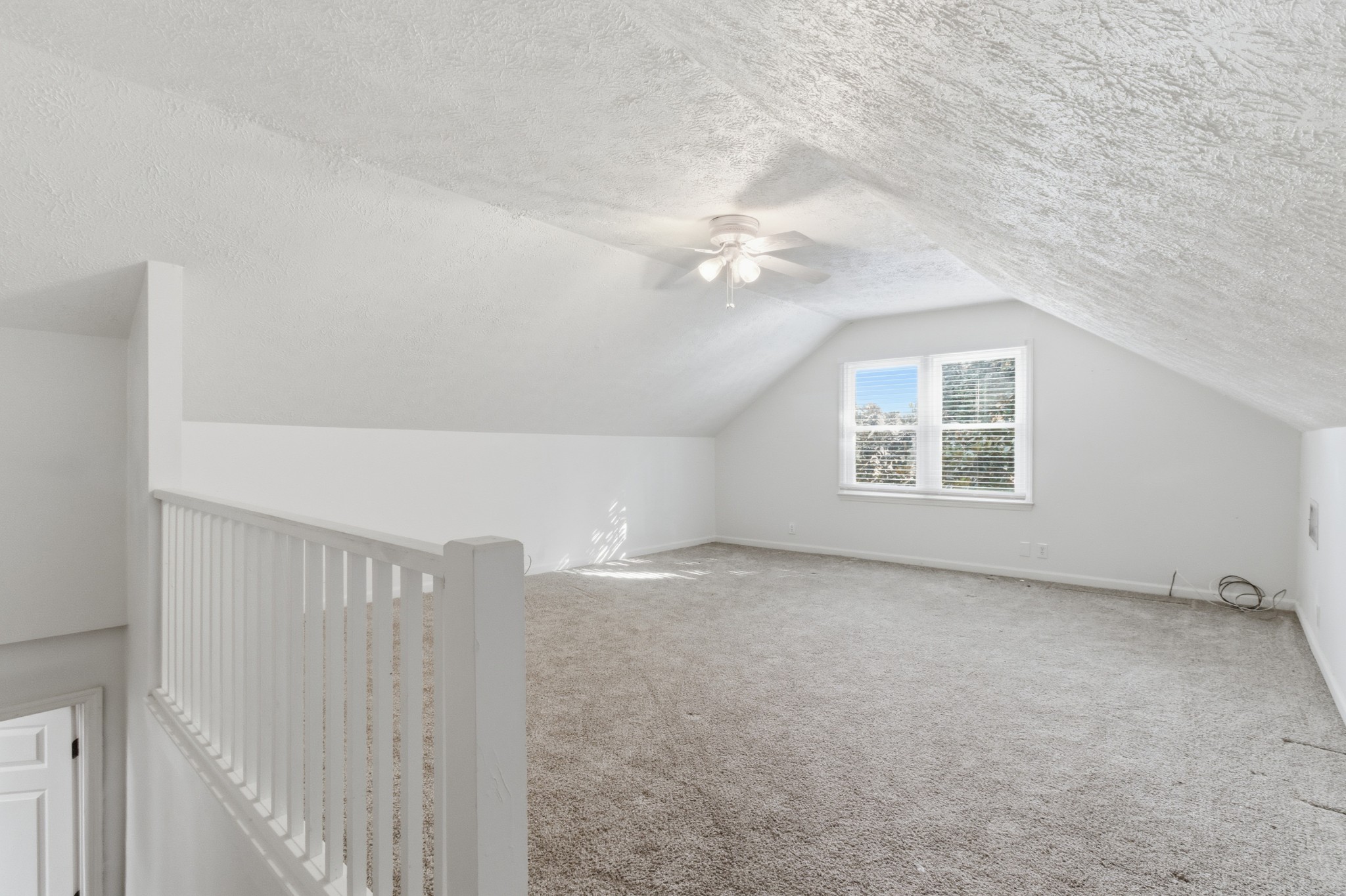 707 Banner Drive Murfreesboro, TN 37129 - Photo 31 of 46 an empty room with windows and ceiling fan
