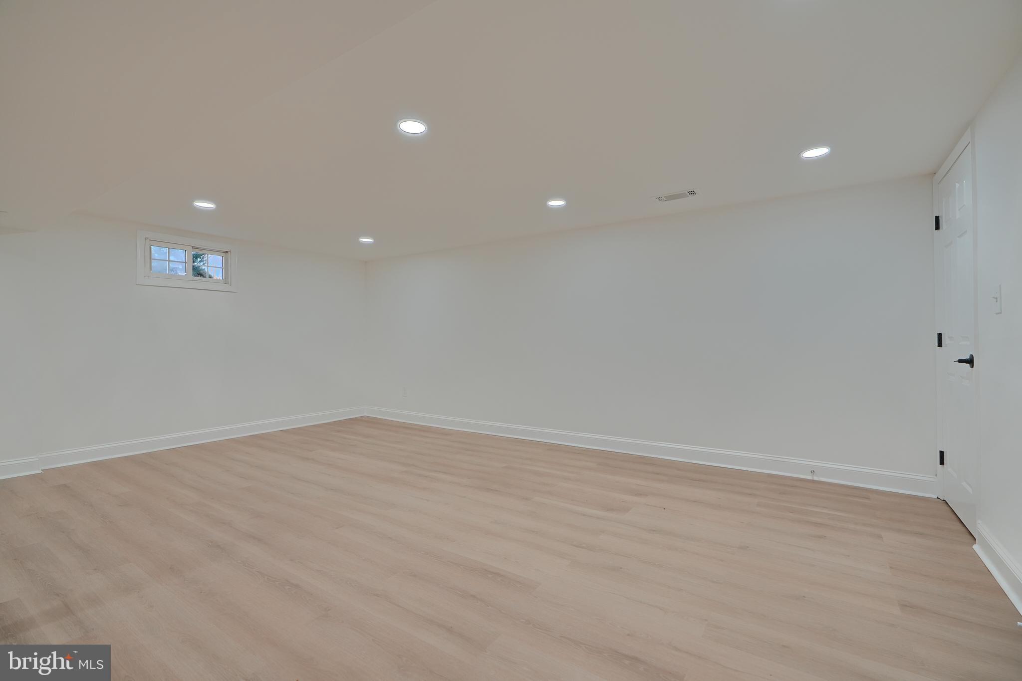 3402 Kelox Road Baltimore, MD 21207 - Photo 33 of 50