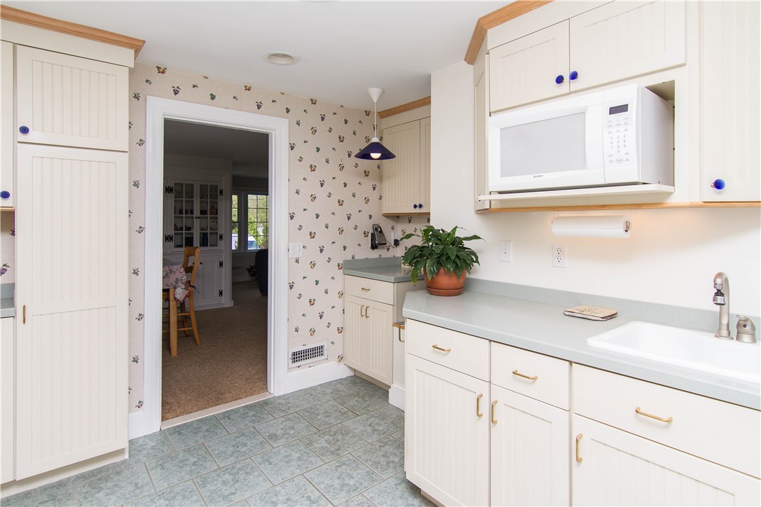 66 Lakeview Road Lincoln, RI 02865 - Photo 22 of 32 Gallery Image 22