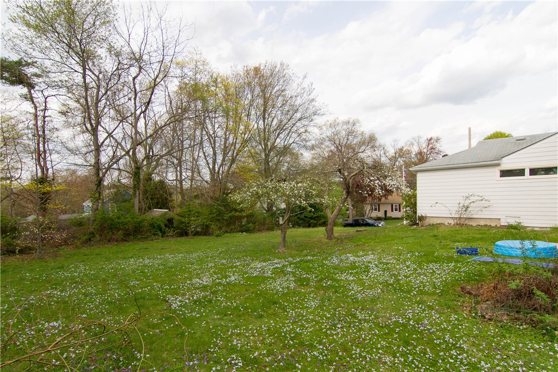 66 Lakeview Road Lincoln, RI 02865 - Photo 31 of 32 Gallery Image 31