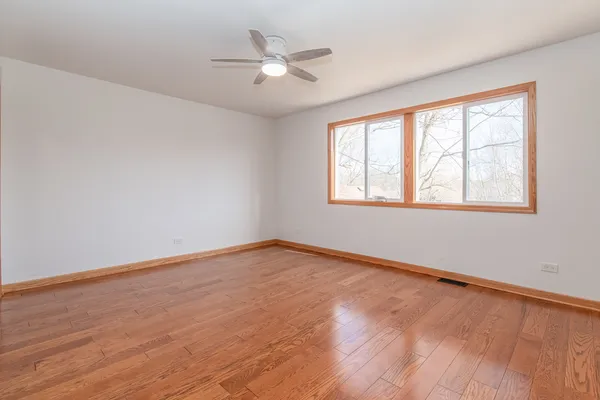 $425,000 | 39763 North Rena Avenue, Antioch, IL 60002