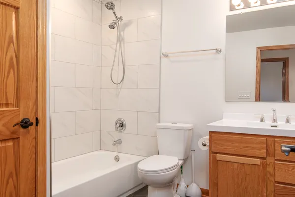 $425,000 | 39763 North Rena Avenue, Antioch, IL 60002