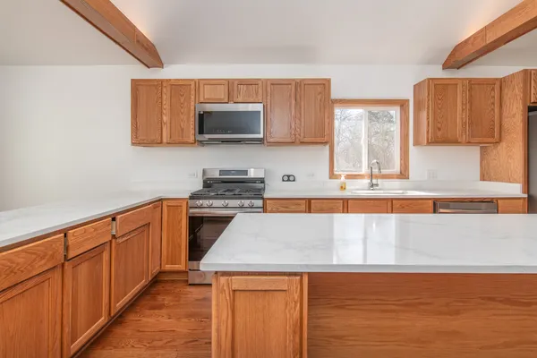 $425,000 | 39763 North Rena Avenue, Antioch, IL 60002