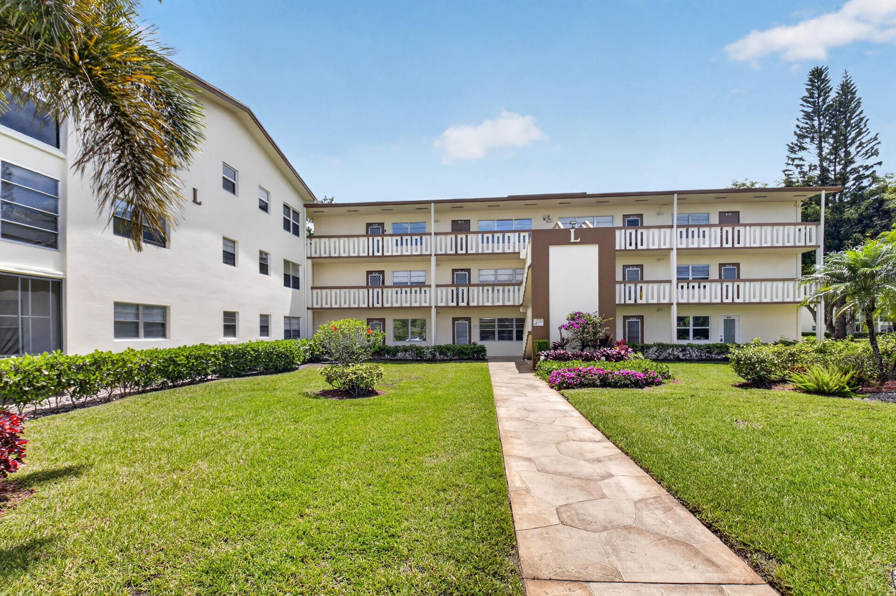 474 Mansfield K Boca Raton, FL 33434 - Photo 1 of 9 Entrance
