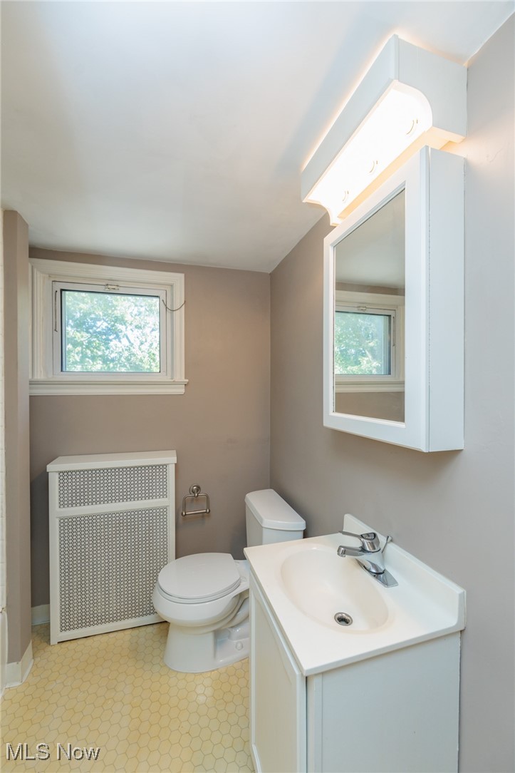 2551 Ashurst Road University Heights, OH 44118 - Photo 45 of 50