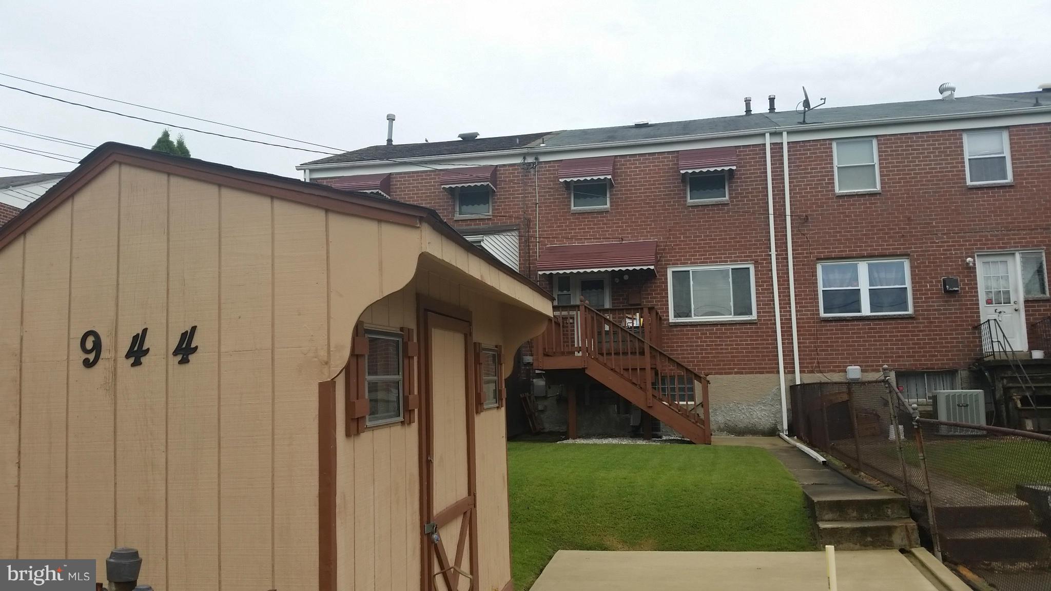 944 Middleborough Road Baltimore, MD 21221 - Photo 28 of 30 a view of a house with a yard