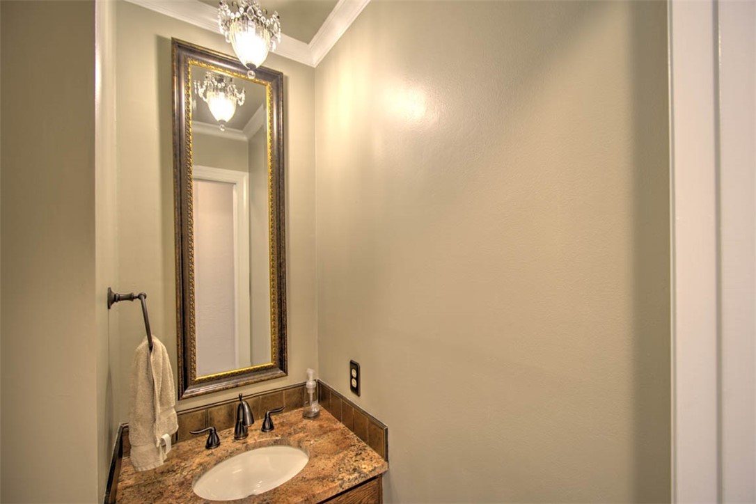2710 South Forrest Green Drive Decatur, IL 62521 - Photo 29 of 41 Gallery Image 29