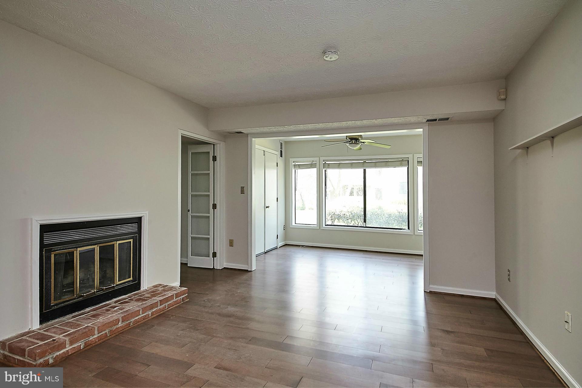 2265 Hunter's Run Drive, Unit 2265 Reston, VA 20191 - Photo 12 of 30 Family Room