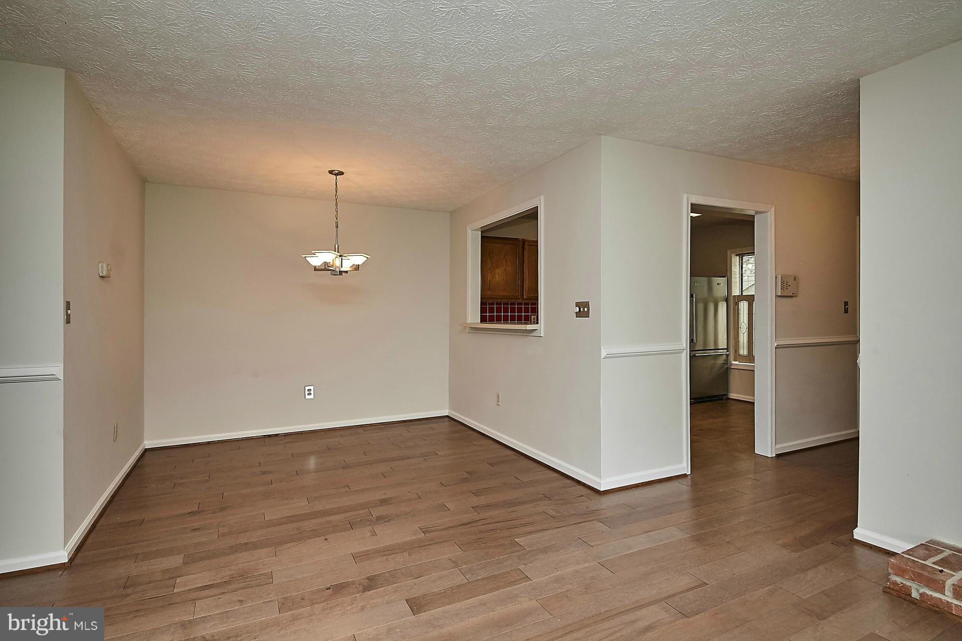 2265 Hunter's Run Drive, Unit 2265 Reston, VA 20191 - Photo 7 of 30 Dining Room