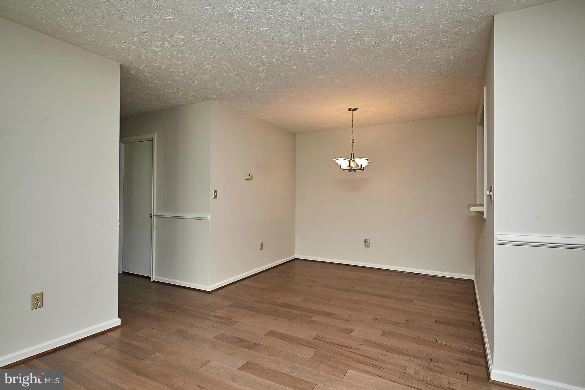 2265 Hunter's Run Drive, Unit 2265 Reston, VA 20191 - Photo 9 of 30 Dining Room