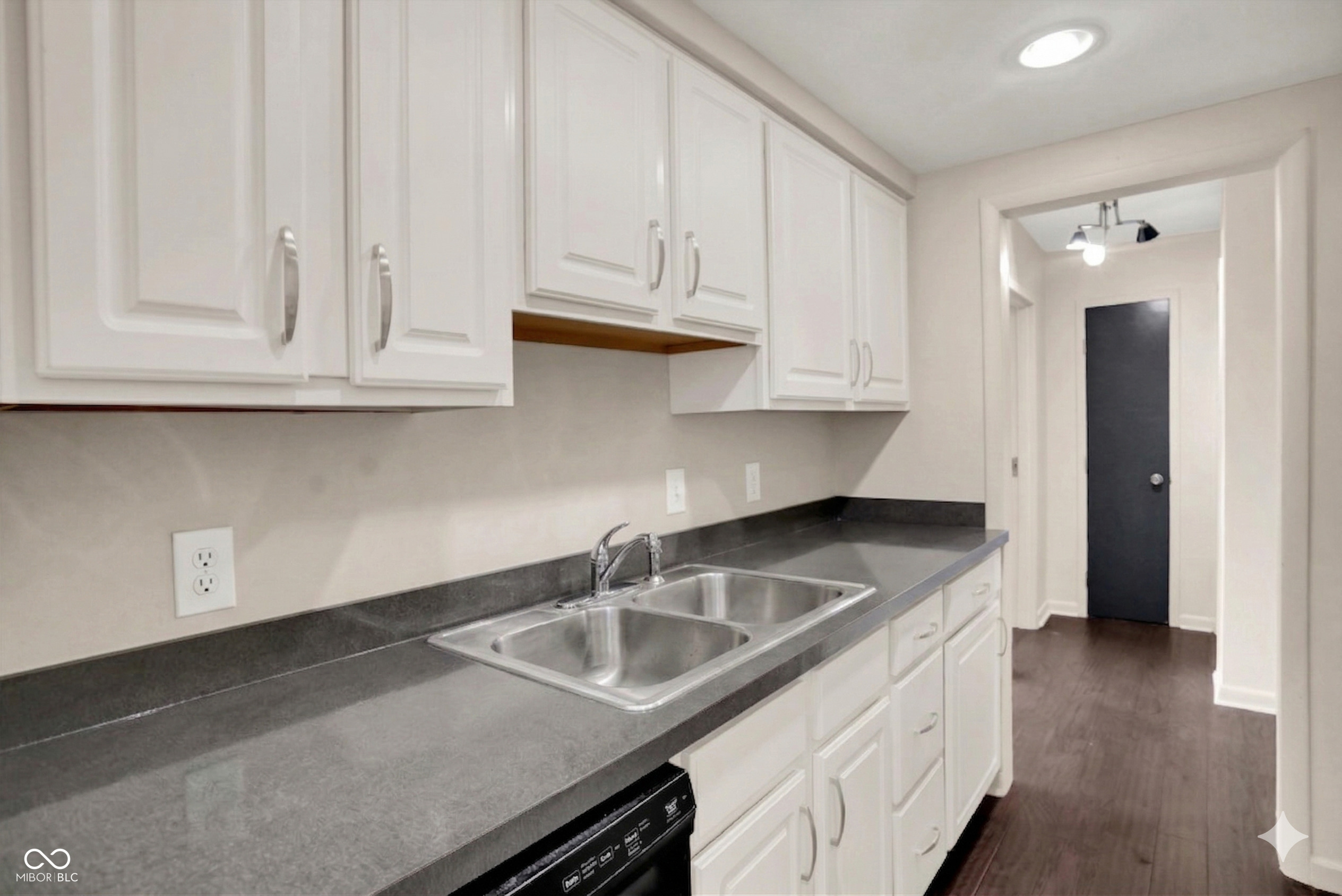 3965 North Meridian Street, Unit 5E Indianapolis, IN 46208 - Photo 8 of 28