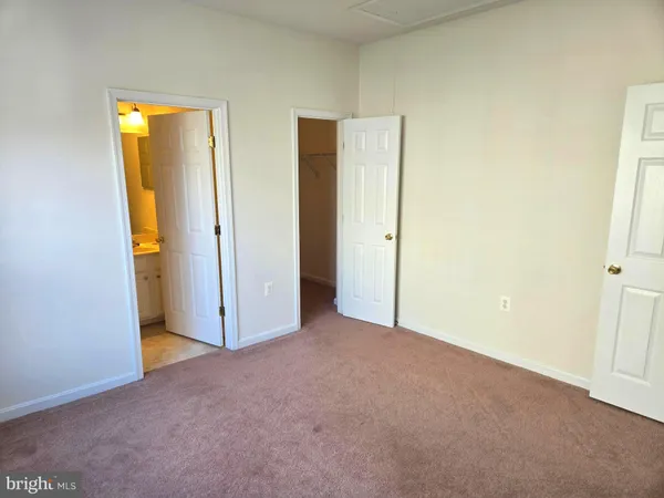$555,000 | 203 Bullskin Street, Charles Town, WV 25414