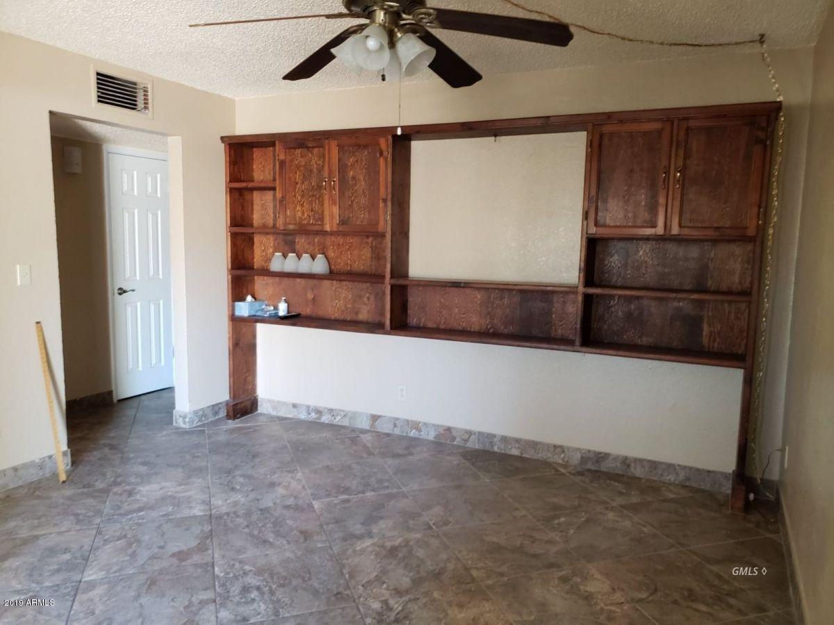 441 Jamestown Road Kearny, AZ 85137 - Photo 8 of 9 Living Room