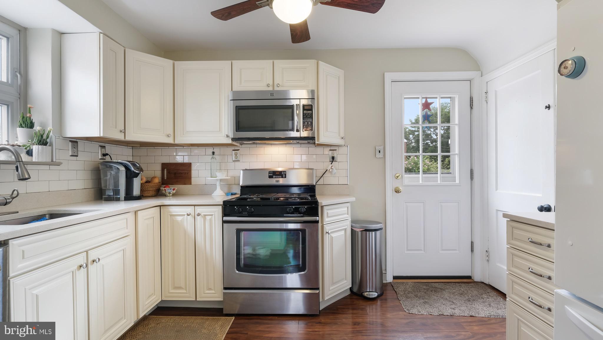 521 Springview Lane Springfield, PA 19064 - Photo 14 of 39 Gallery Image 14