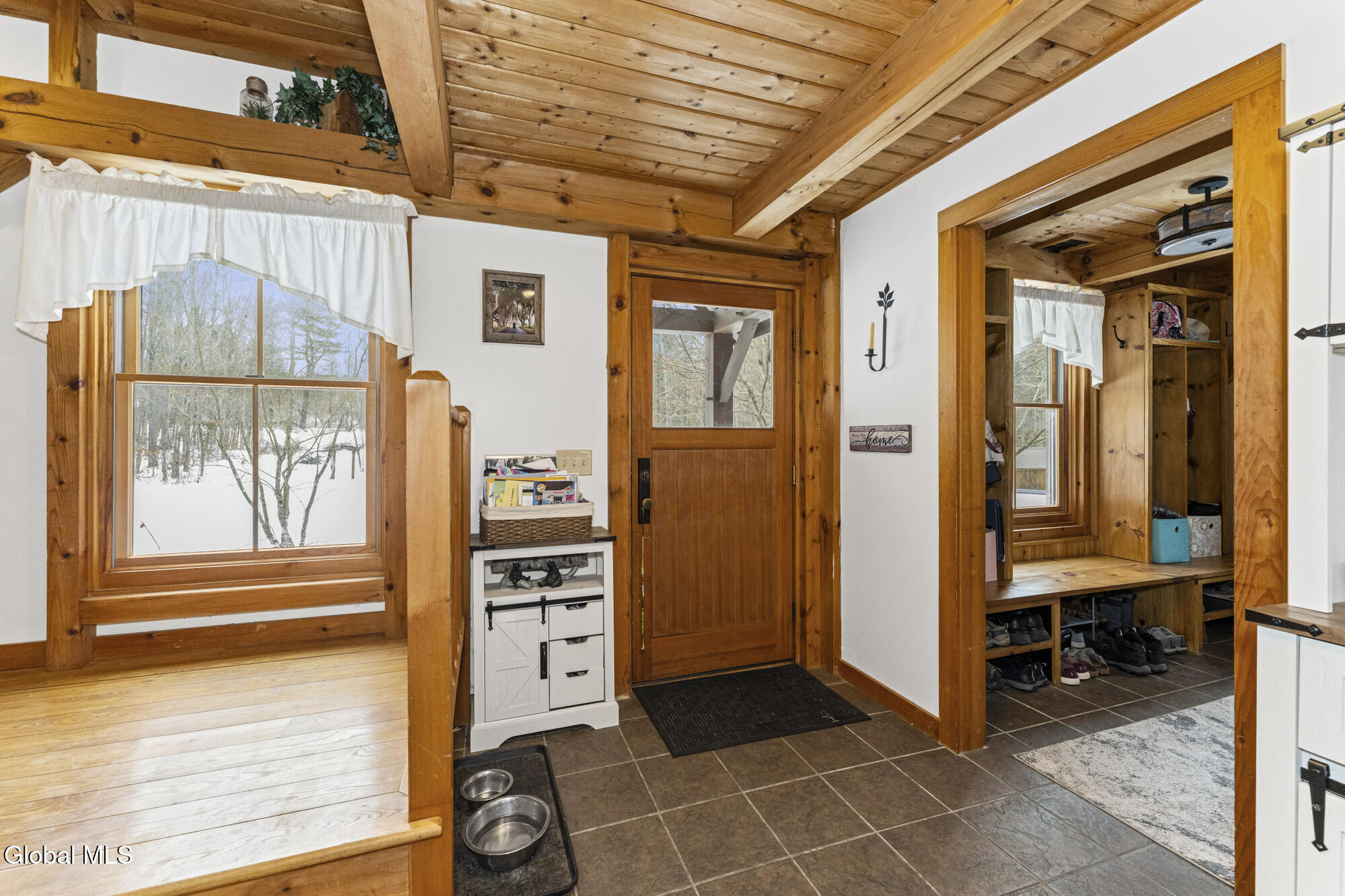 3056 Shaw Road Middle Grove, NY 12850 - Photo 5 of 45 1 Entryway 1
