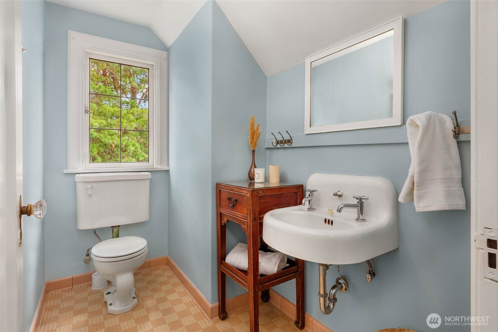 22032 Dockton Road Southwest Vashon, WA 98070 - Photo 29 of 36