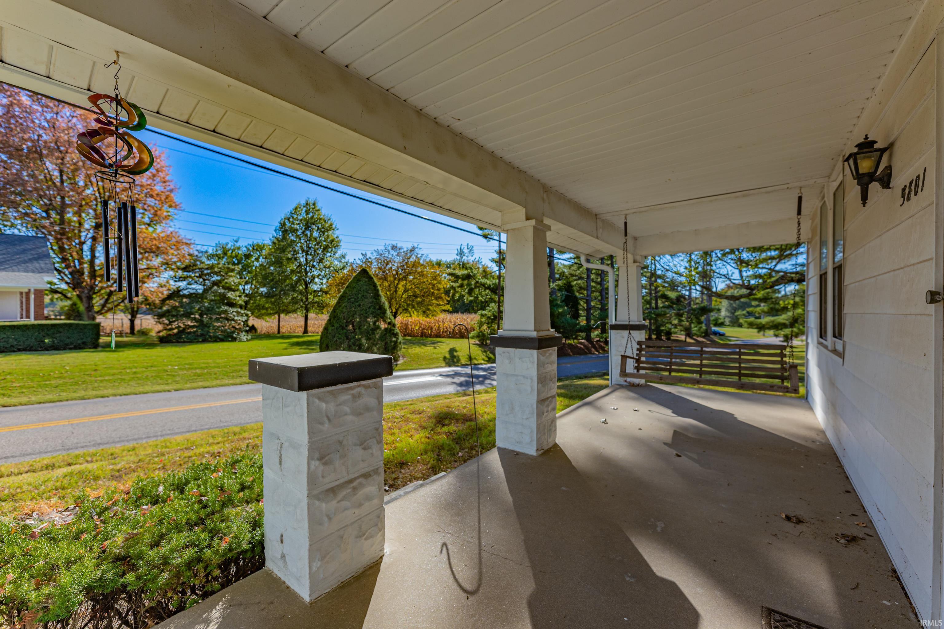 5801 West Mill Road Evansville, IN 47720 - Photo 4 of 36 Gallery Image 4