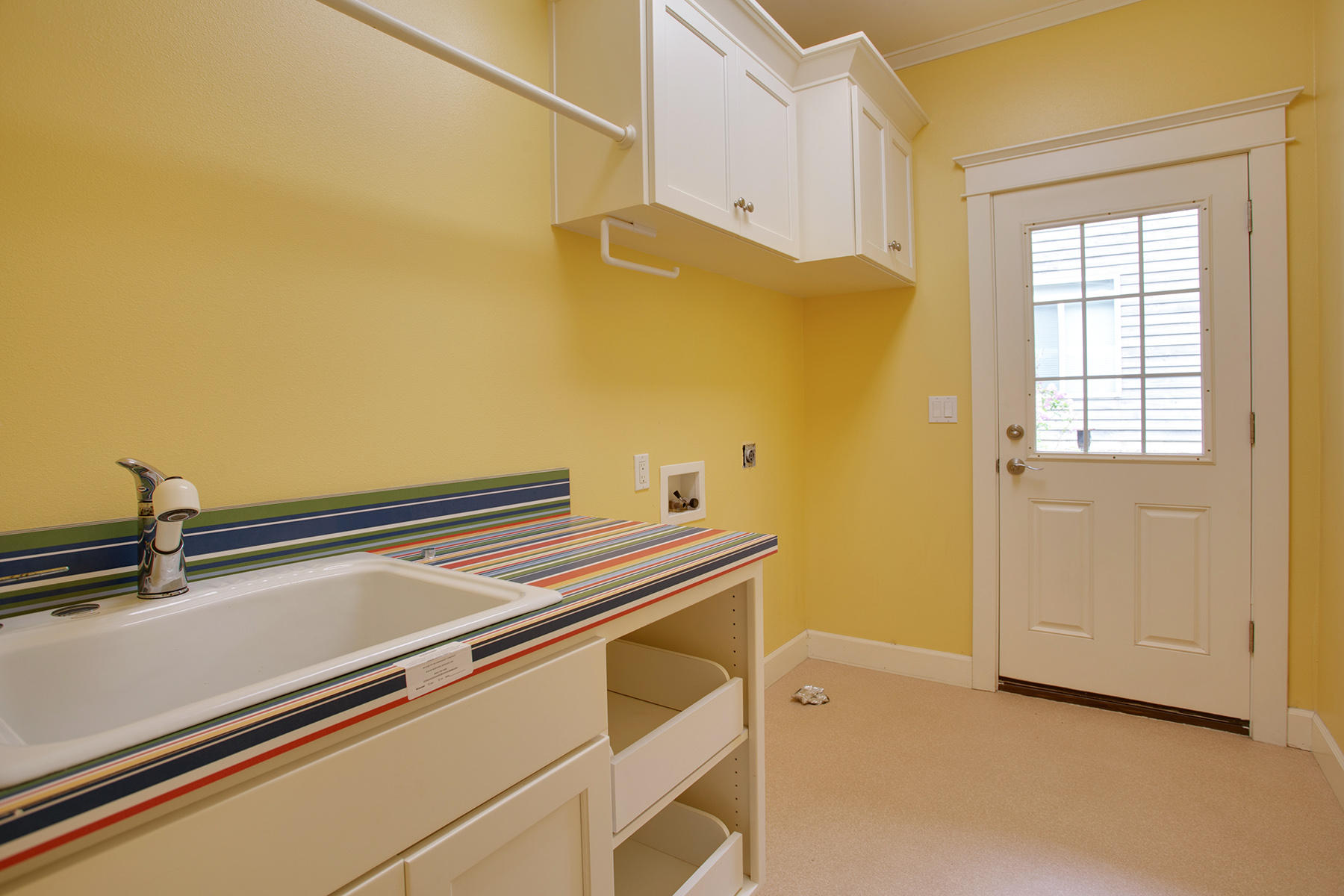 10130 Pine Ridge Drive Nehalem, OR 97131 - Photo 13 of 19 Laundry Room