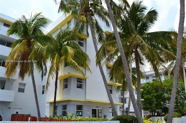 $2,025 | 80 South Shore Drive, Unit 405, Miami Beach, FL 33141