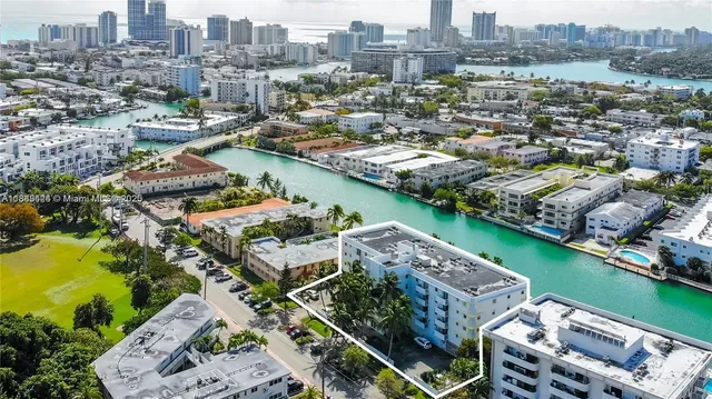 $2,025 | 80 South Shore Drive, Unit 405, Miami Beach, FL 33141