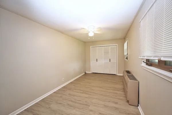 $3,100 | 661 Sycamore Drive, Elk Grove Village, IL 60007