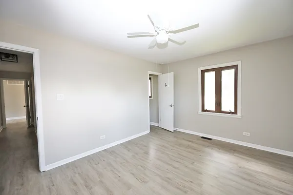 $3,100 | 661 Sycamore Drive, Elk Grove Village, IL 60007