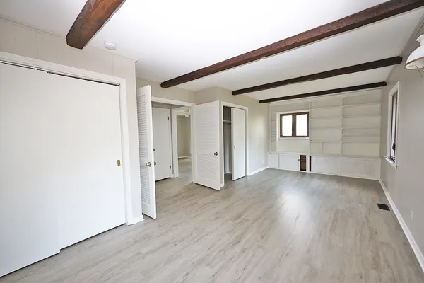 $3,100 | 661 Sycamore Drive, Elk Grove Village, IL 60007