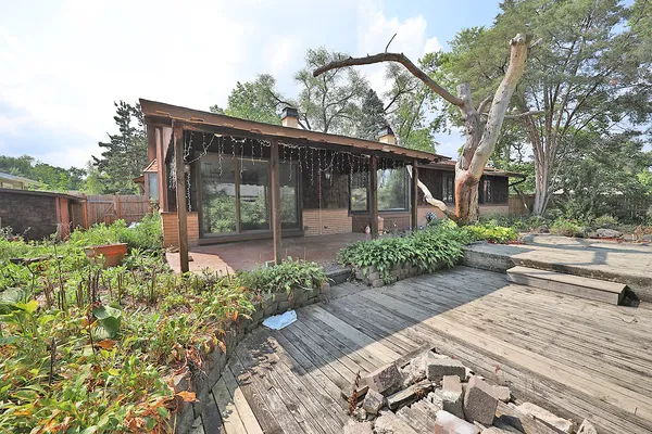 $3,100 | 661 Sycamore Drive, Elk Grove Village, IL 60007