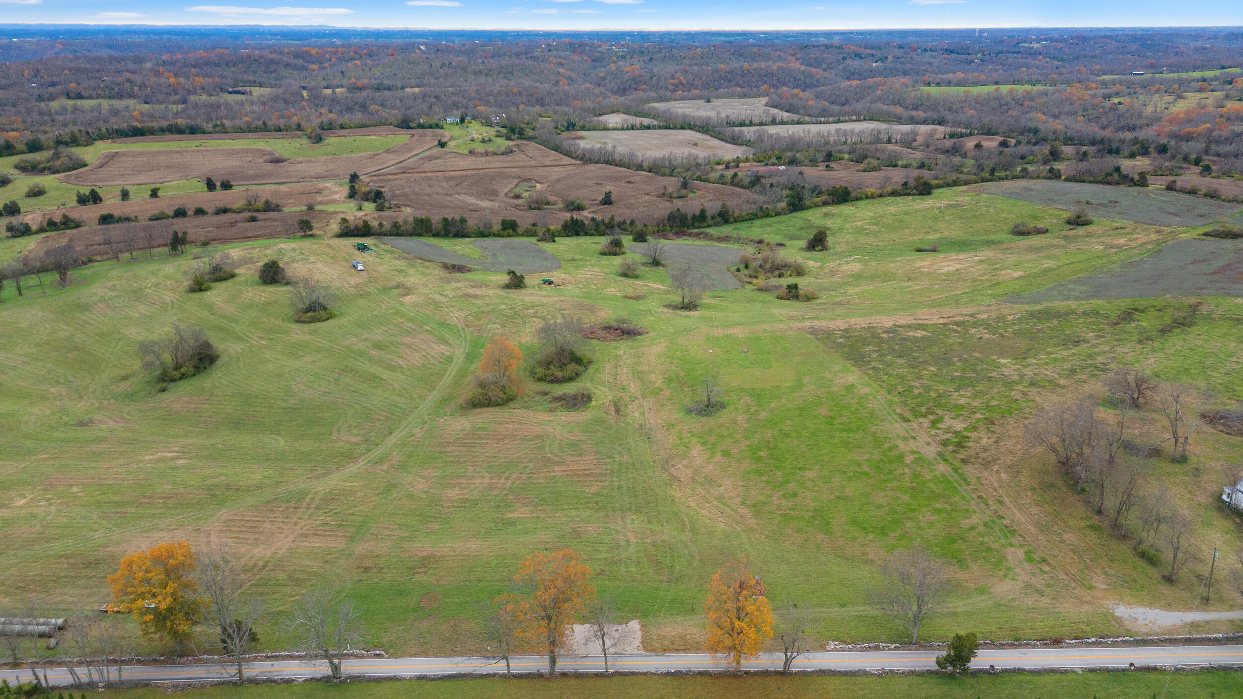 2292 Athens Boonesboro Road Winchester, KY 40391 - Photo 4 of 4 18_dji_20241122130602_0024_d