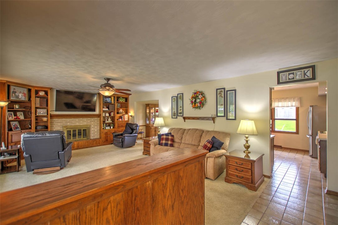 3224 Greenlake Drive Decatur, IL 62521 - Photo 4 of 23 Gallery Image 4