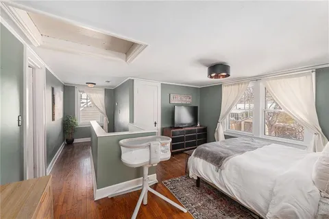 $370,000 | 5925 Alhambra Street, Fairway, KS 66205