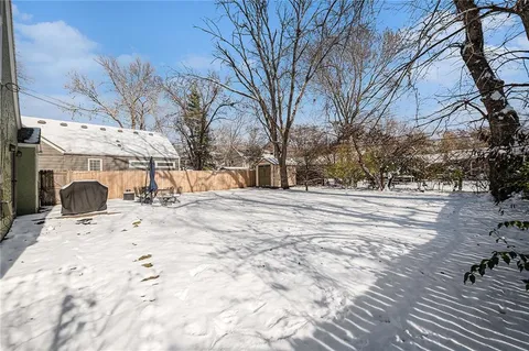 $370,000 | 5925 Alhambra Street, Fairway, KS 66205