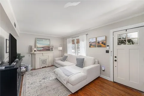 $370,000 | 5925 Alhambra Street, Fairway, KS 66205