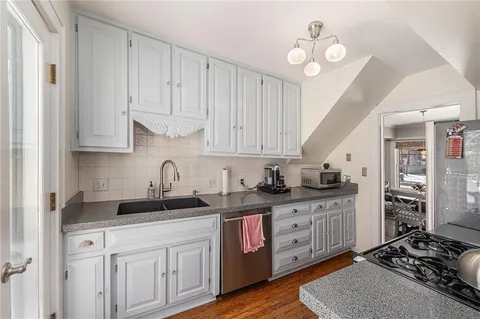 $370,000 | 5925 Alhambra Street, Fairway, KS 66205