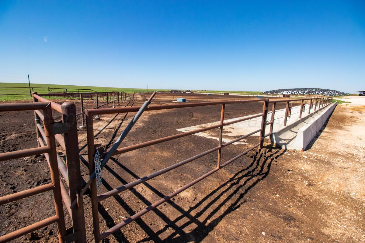 Walcott Ranch Hereford, TX 79045 - Photo 15 of 53 a view of outdoor space with seating