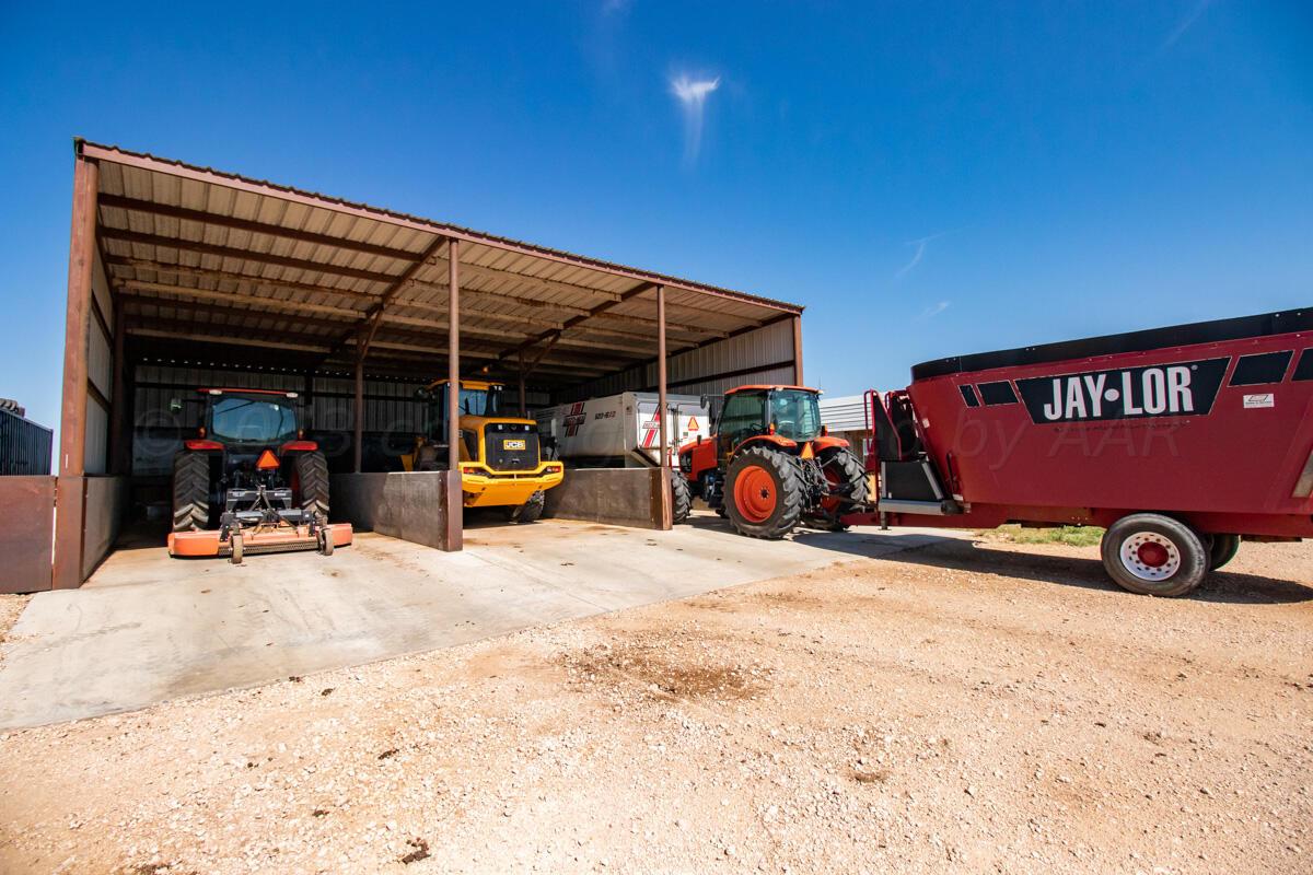 Walcott Ranch Hereford, TX 79045 - Photo 21 of 53 Black_Ranch_021_Shed