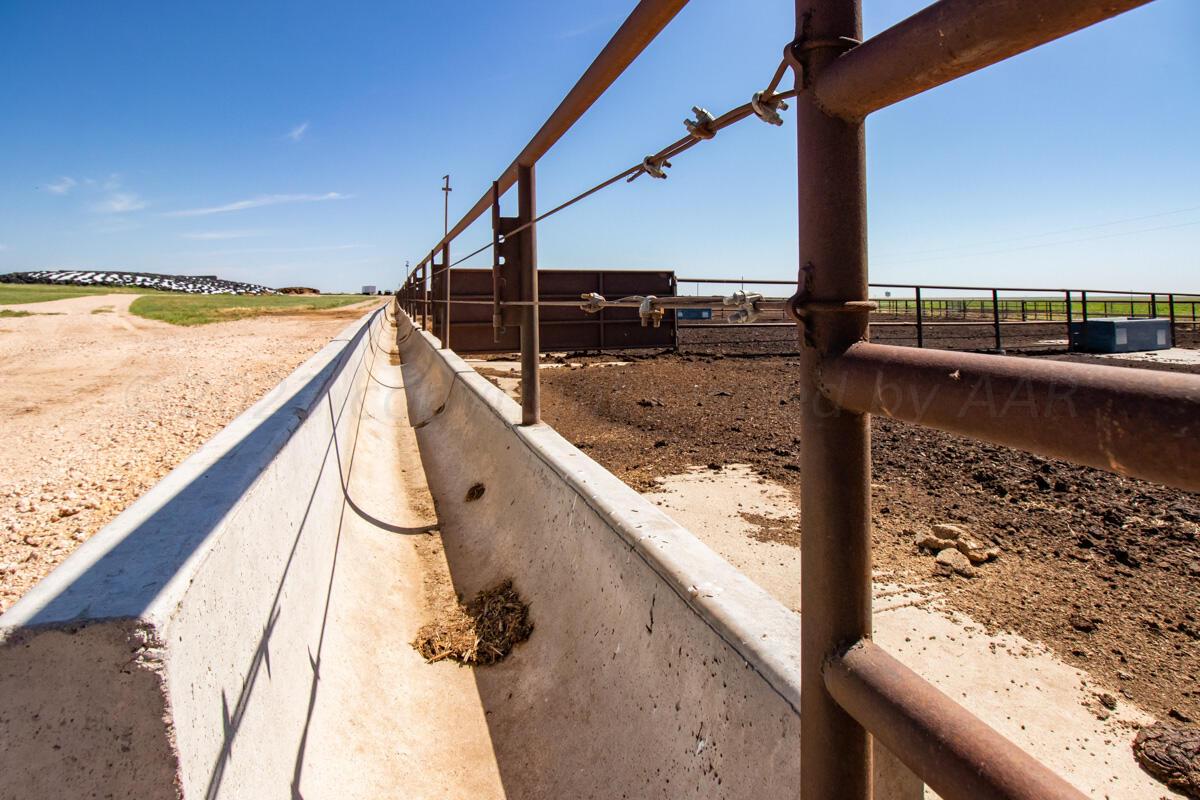 Walcott Ranch Hereford, TX 79045 - Photo 32 of 53 a view of ocean from a balcony