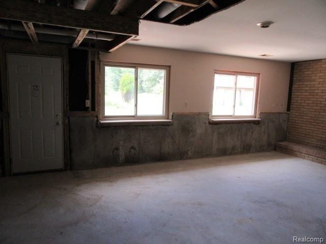 28700 Karr Road Belleville, MI 48111 - Photo 26 of 32