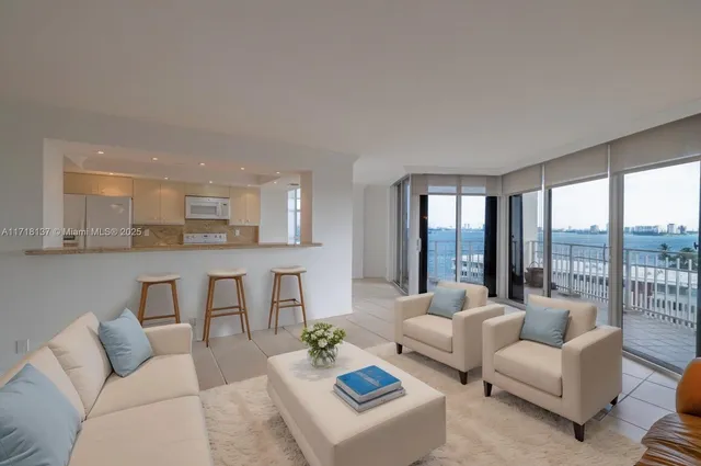 $550,000 | 4000 Towerside Terrace, Unit 908, Miami, FL 33138