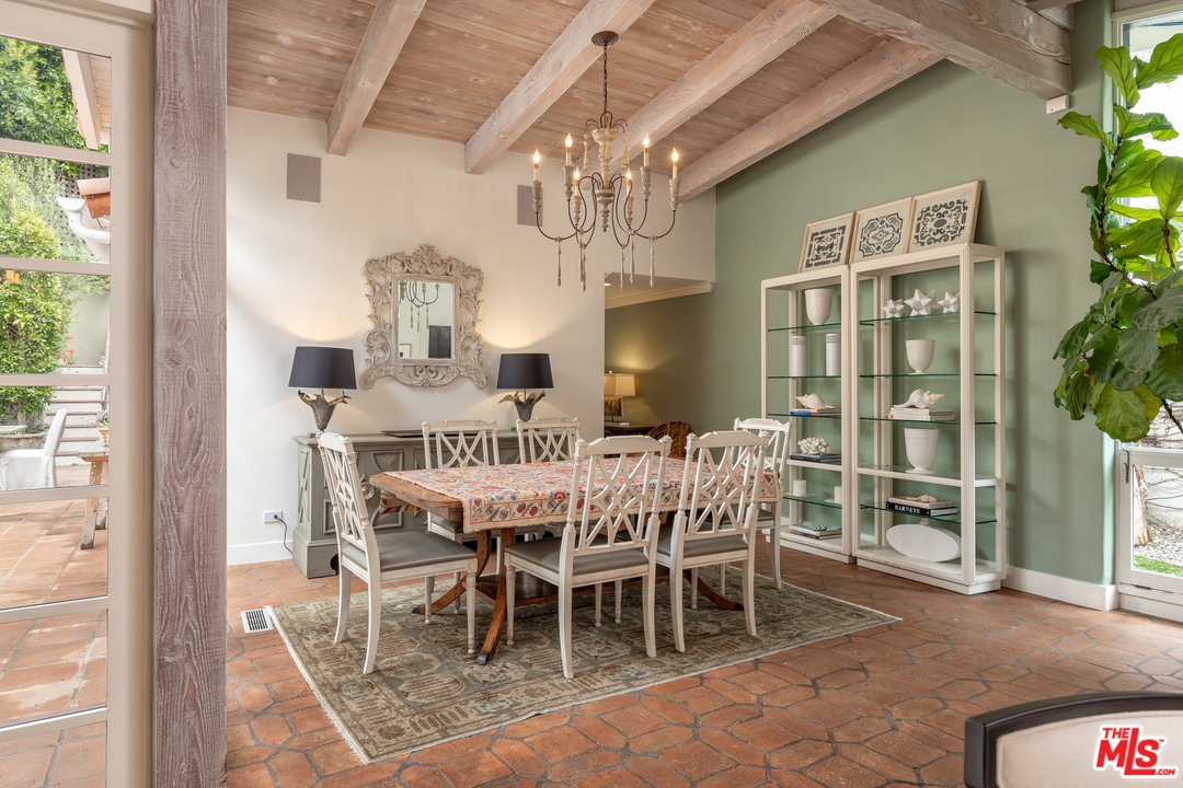 548 Dryad Road Santa Monica, CA 90402 - Photo 4 of 34 a view of an outside dining space with furniture window