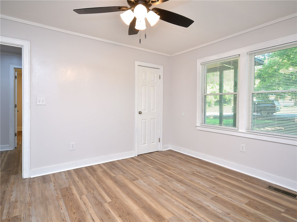3517 Shawnee Avenue Anderson, SC 29626 - Photo 18 of 25 Hardwood-style flooring and natural light create a welcoming and comfortable space.