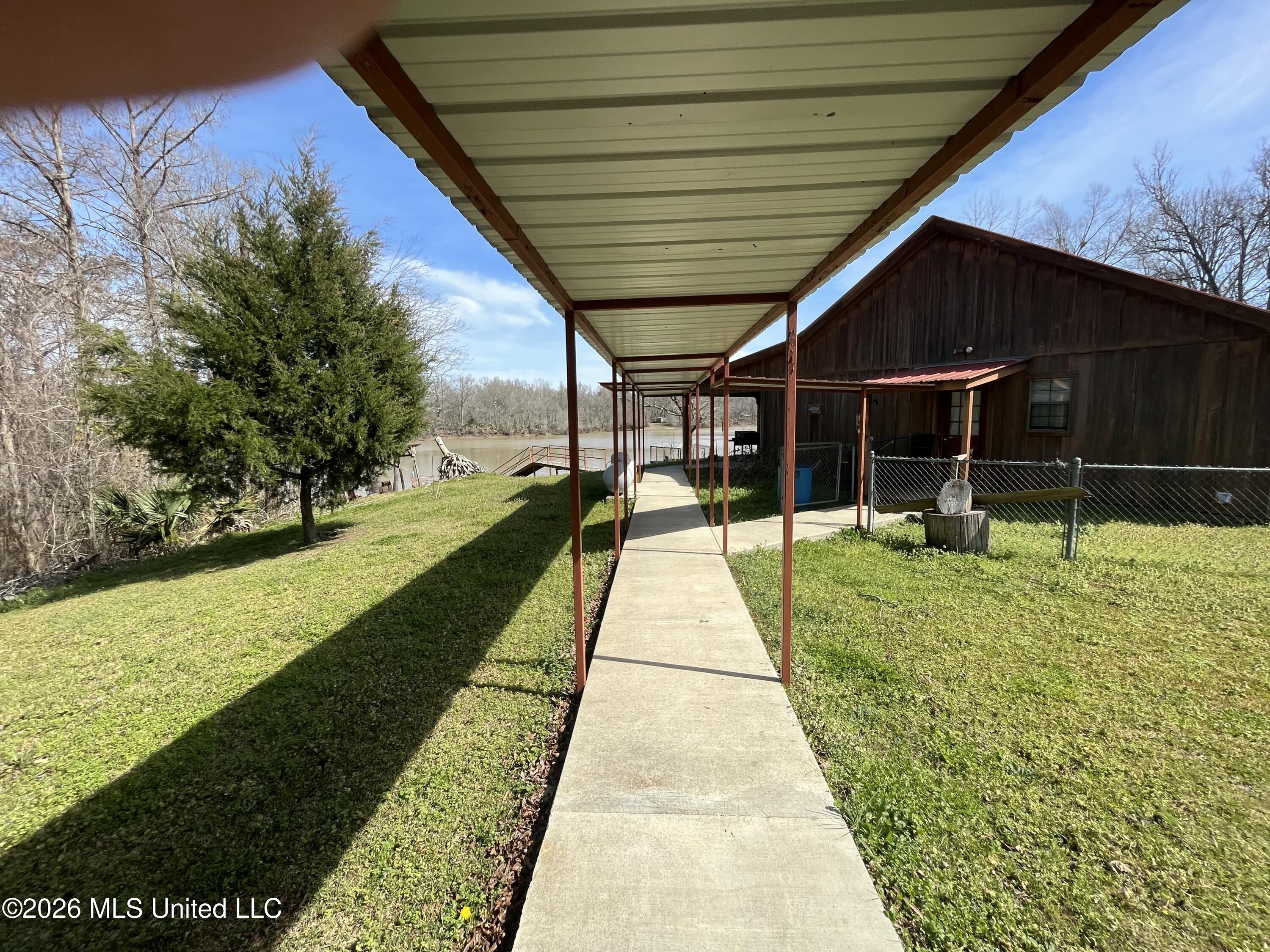 112 Ronald Road Monterey, LA 71354 - Photo 3 of 24 IMG_2904