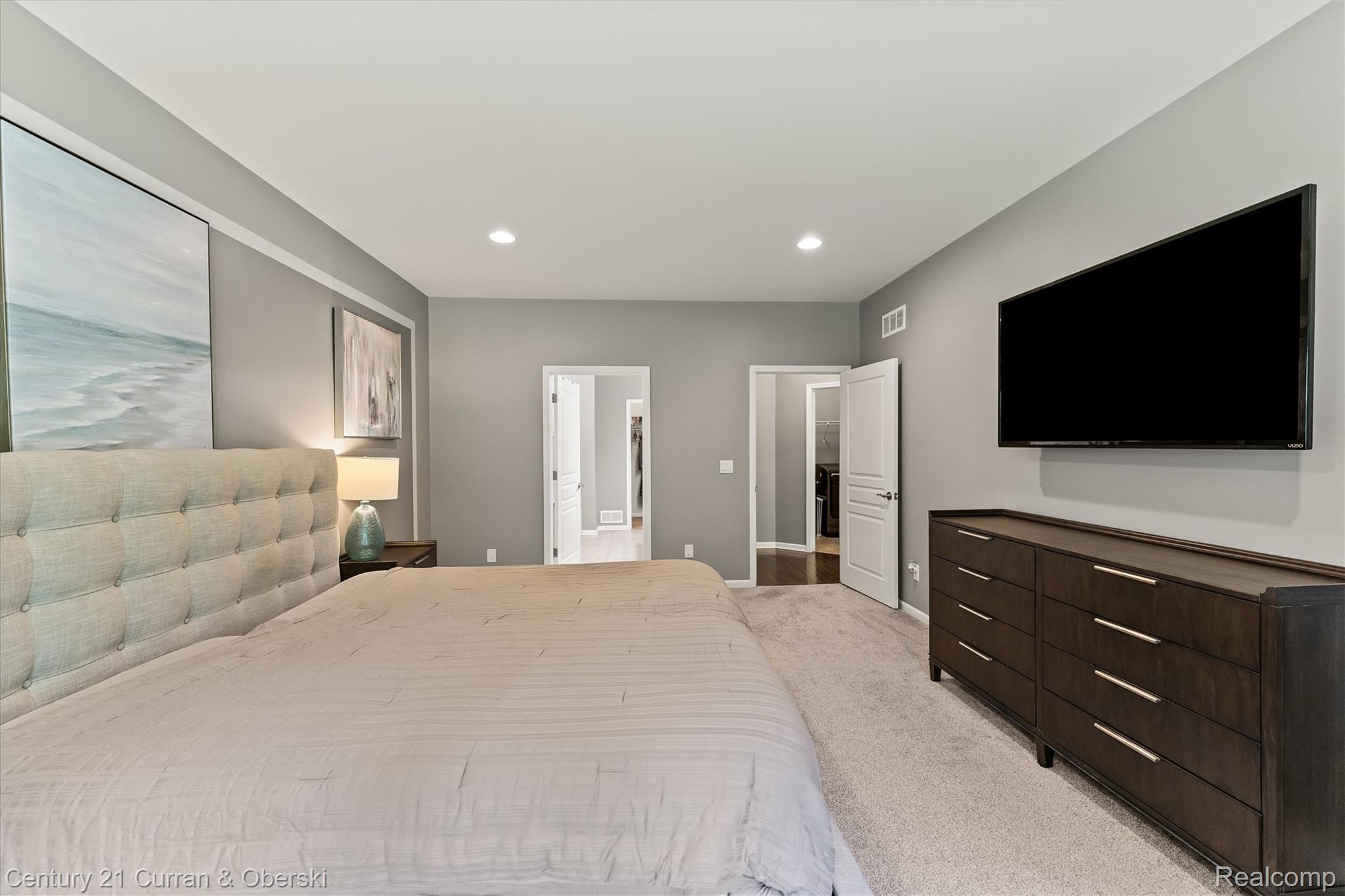 49559 Mapleton Road Canton, MI 48188 - Photo 25 of 55 23-INT-16.jpg
