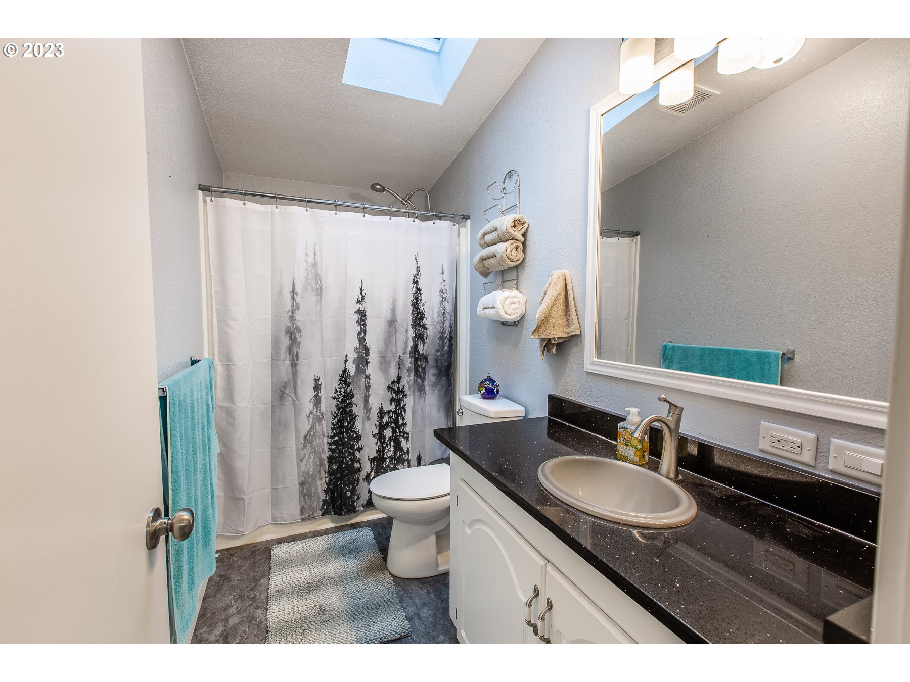 90977 Angels Flight Road Walterville, OR 97489 - Photo 17 of 35 Gallery Image 17