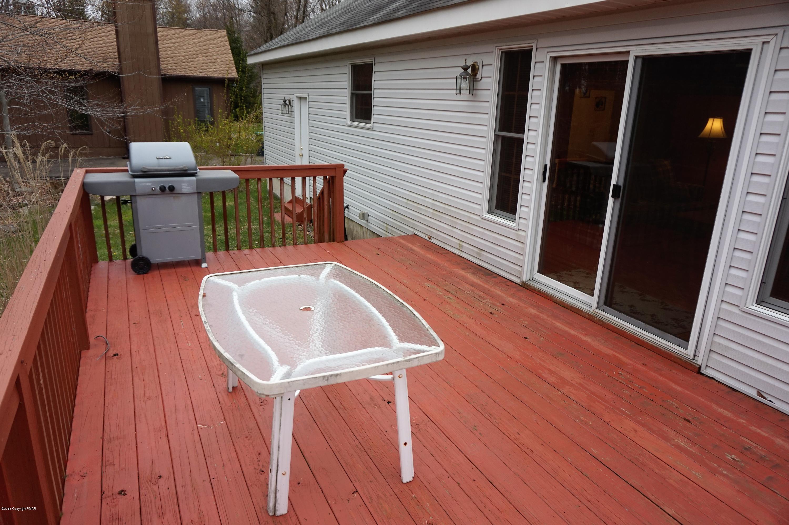 4194 Hickory Road Tobyhanna, PA 18466 - Photo 25 of 29 a house view with a seating space