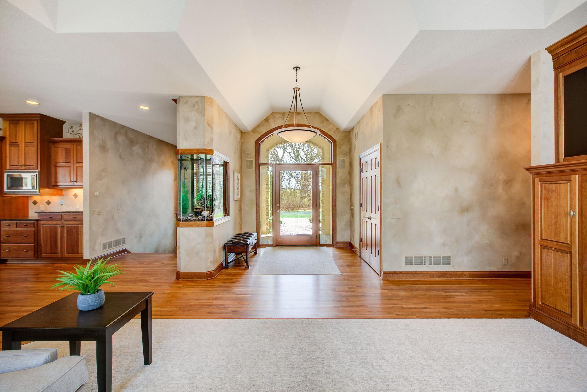 7005 Oak Ridge Road Corcoran, MN 55340 - Photo 3 of 44 Gallery Image 3