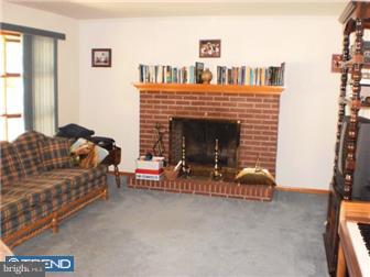 38 Cranbrook Road Hamilton Square, NJ 08690 - Photo 2 of 8 Living Room