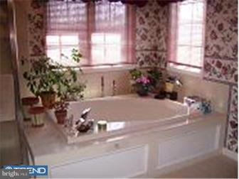 288 Watch Hill Road Exton, PA 19341 - Photo 4 of 11 Bathroom